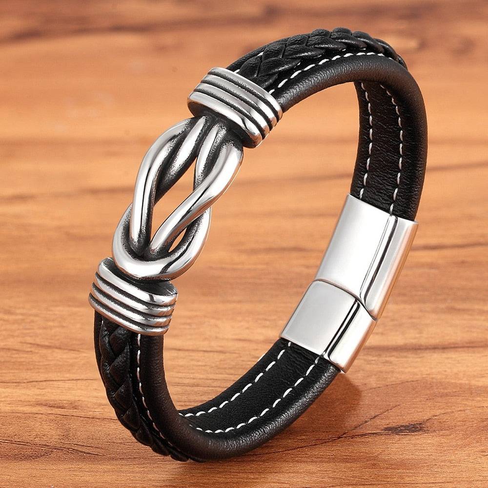 Pulseira Ignerrudra em Couro Trançado com Detalhe Metálico | Luxej ©