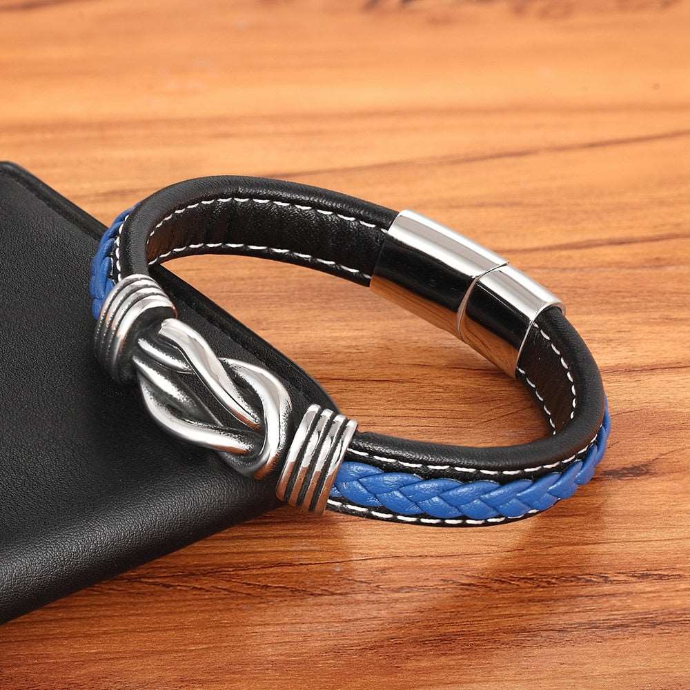 Pulseira Ignerrudra em Couro Trançado com Detalhe Metálico | Luxej ©
