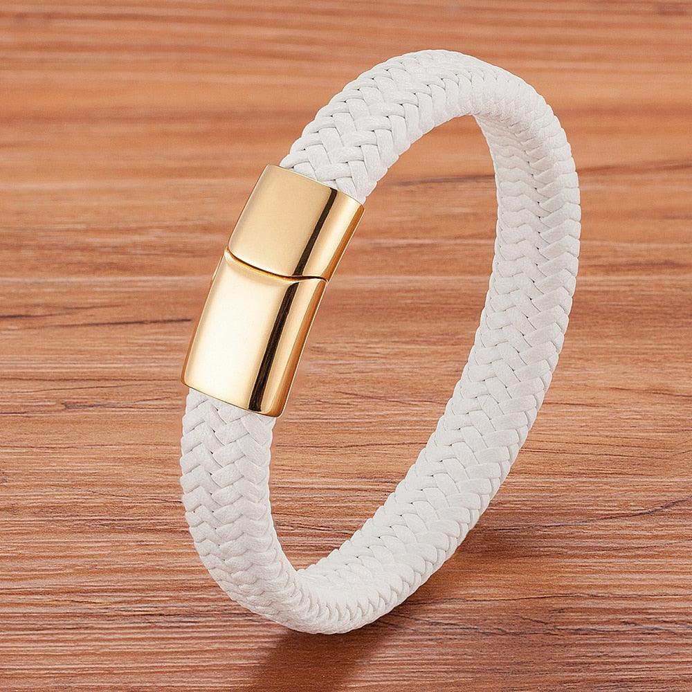 Pulseira Goldcolors Masculina de Couro Trançado com Fecho Dourado | Luxej ©