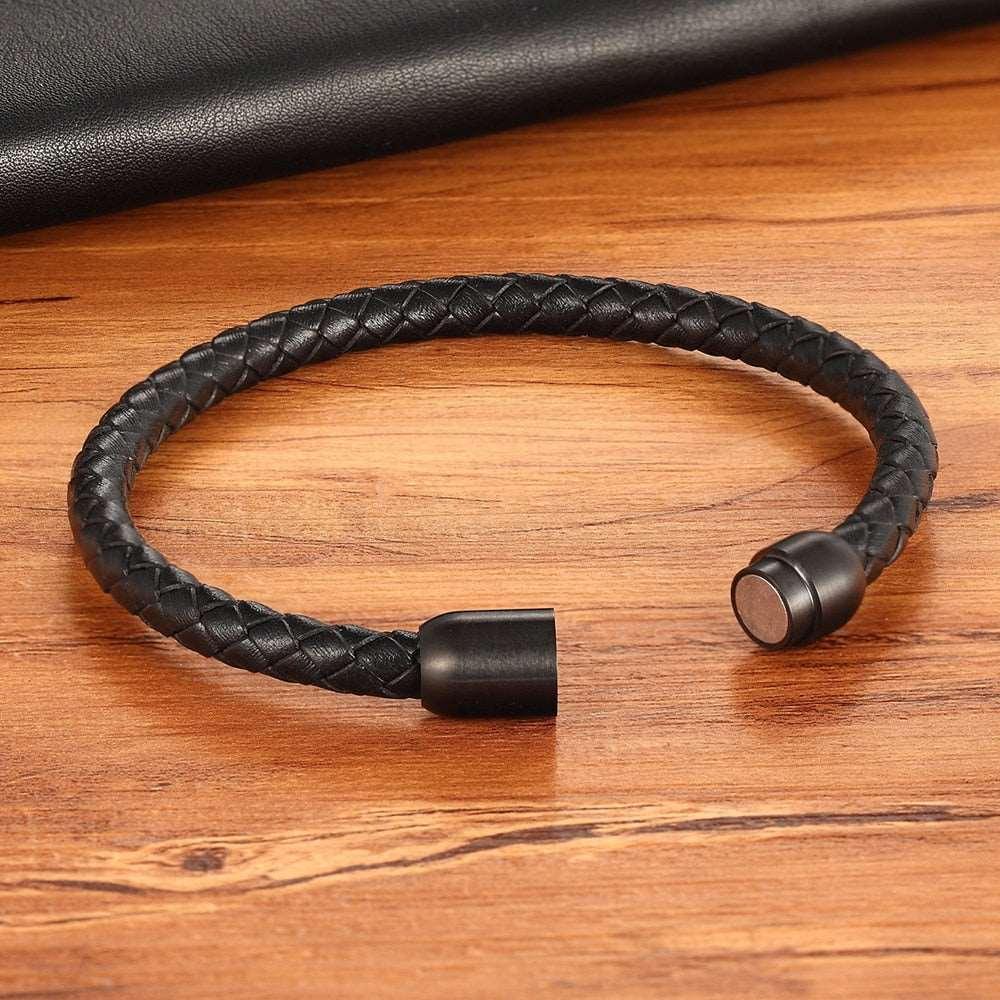 Pulseira Masculina Minimmal de Couro Trançado com Fecho Magnético | Luxej ©