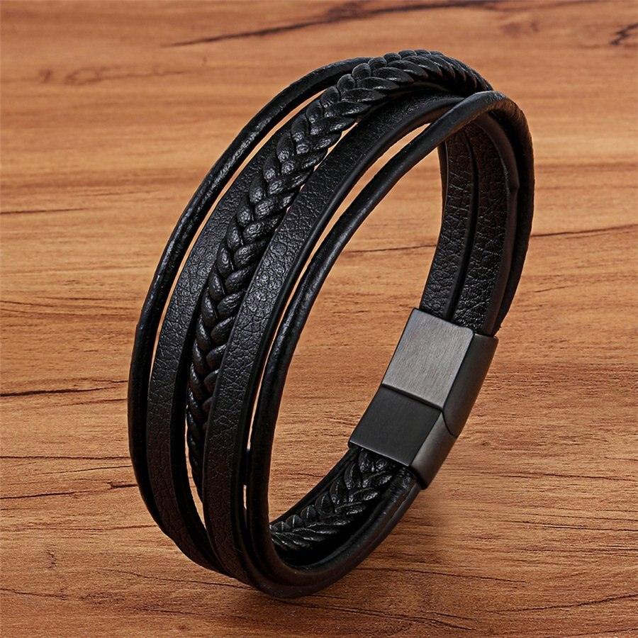 Pulseira Titan de Couro com Detalhes Metálicos | Luxej ©