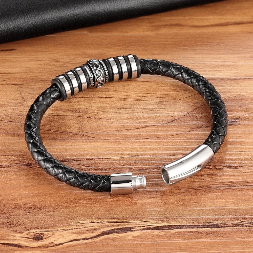 Pulseira Graphik Masculina com Detalhes Dourados e Couro Trançado | Luxej ©