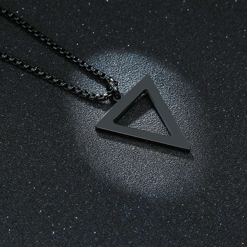 Colar Triangle Masculino em Aço Inoxidável | Luxej ©